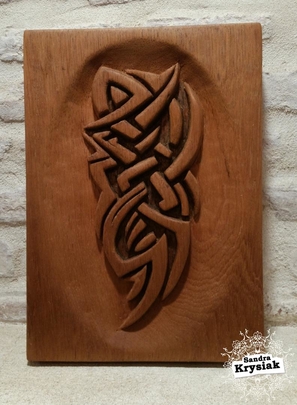 Teresa Muñoz. Bajo relieve en cedro tropical. 2019