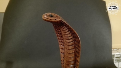 Ismael Mesa. Cobra. Talla en cerezo. Detalle. 2019