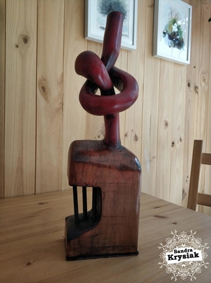 Paco. Escultura en hierro y madera de castaño. Policromada. 2018