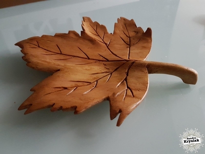 J.A. Sanchez. Hoja tallada. 2017